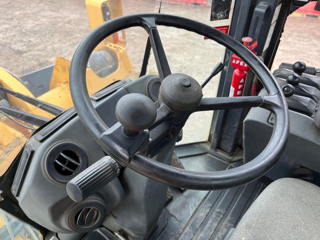 Lot 006 - 2013 John Deere 744K