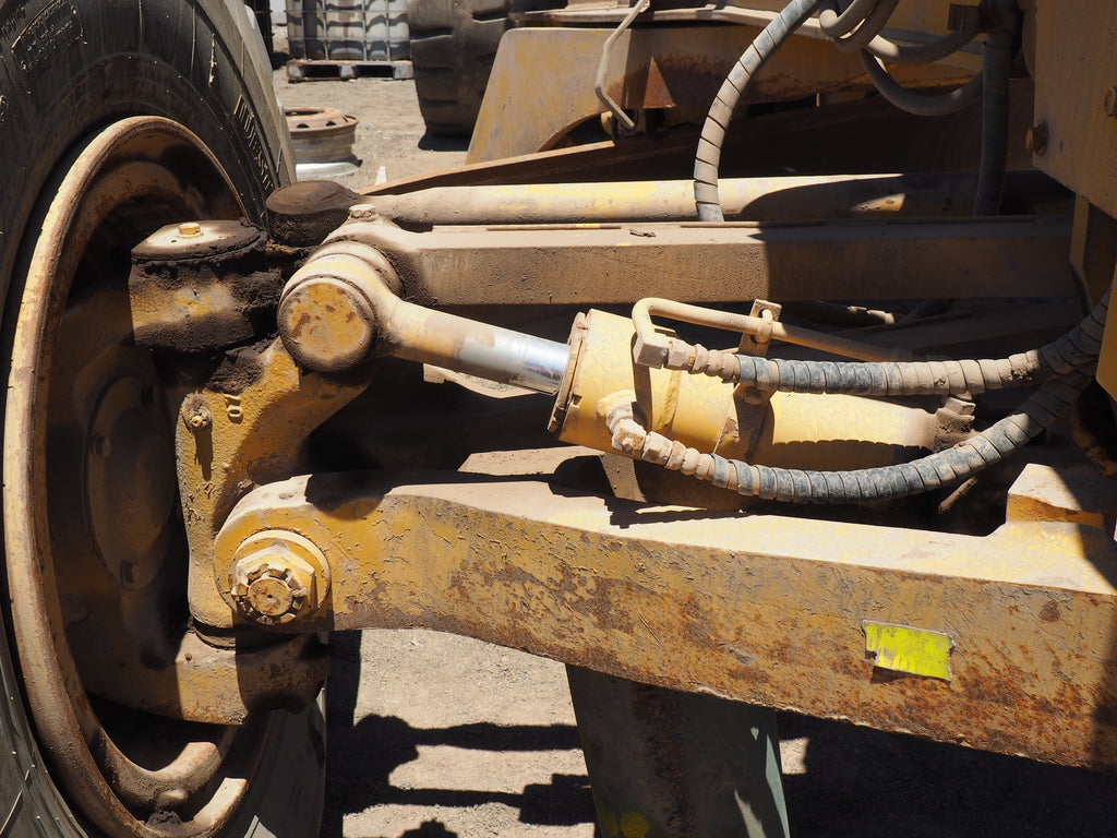 Lot 012 - 2011 Komatsu GD825A-2T