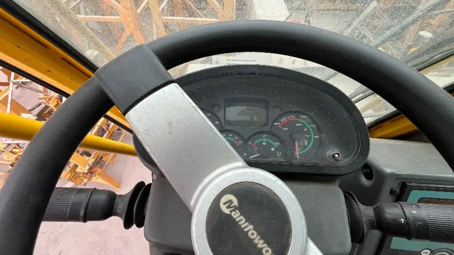 Lot RT01 - 2013 Grove RT765E-2