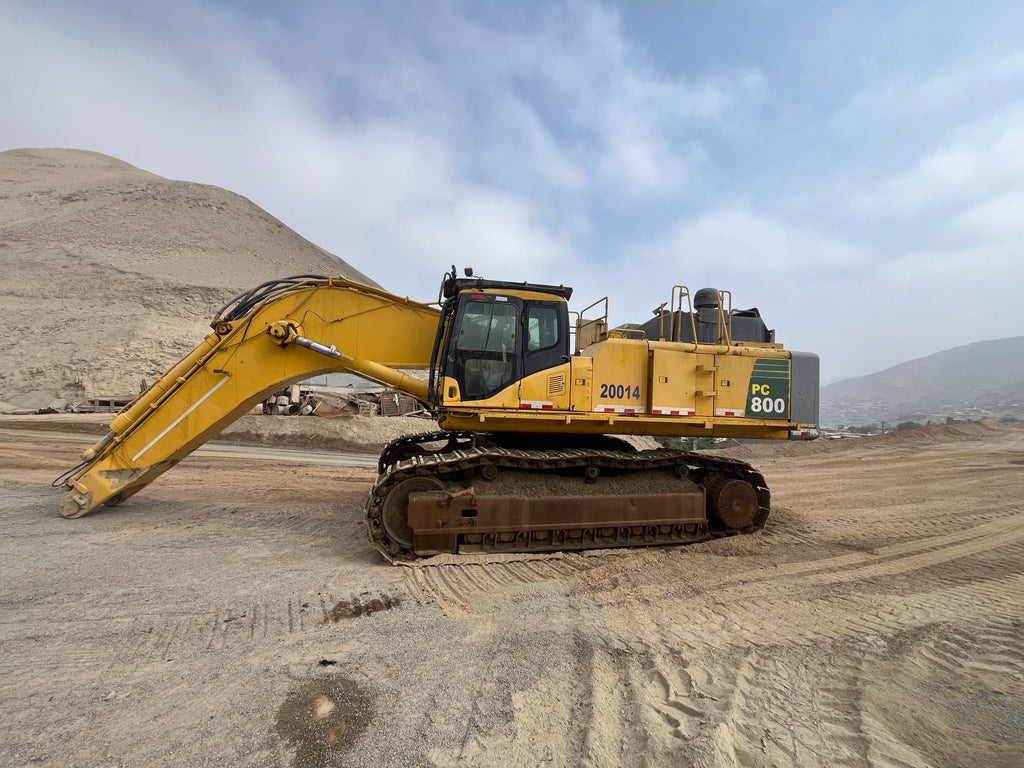 Lot 013 - 2010 Komatsu PC800-8 LONG REACH