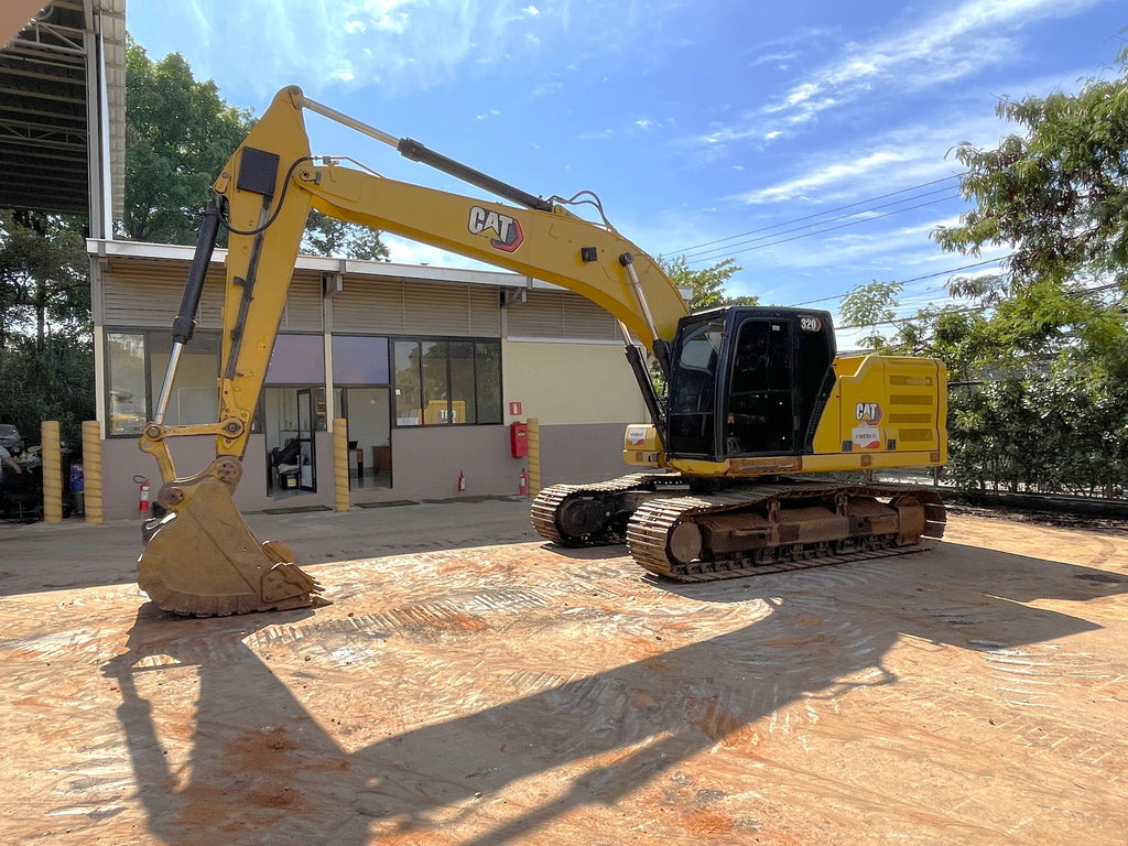 Lot 015 - 2021 Caterpillar 320