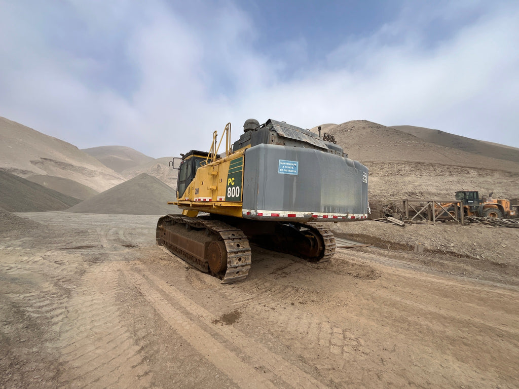 Lot 013 - 2010 Komatsu PC800-8 LONG REACH