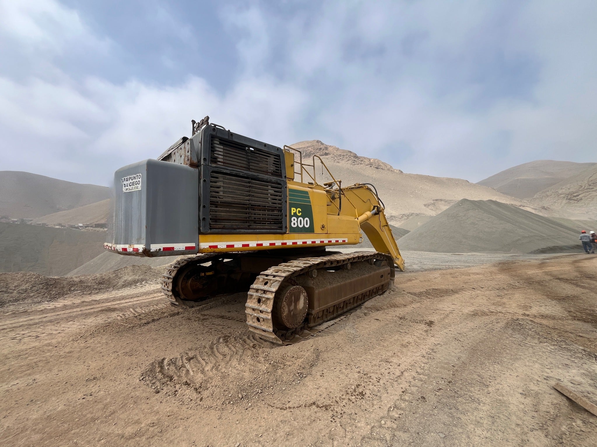 Lot 013 - 2010 Komatsu PC800-8 LONG REACH