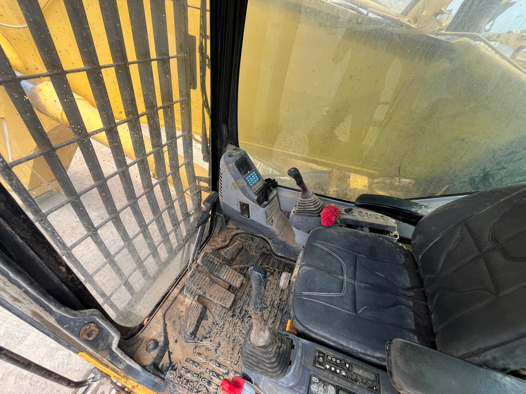 Lot 013 - 2010 Komatsu PC800-8 LONG REACH