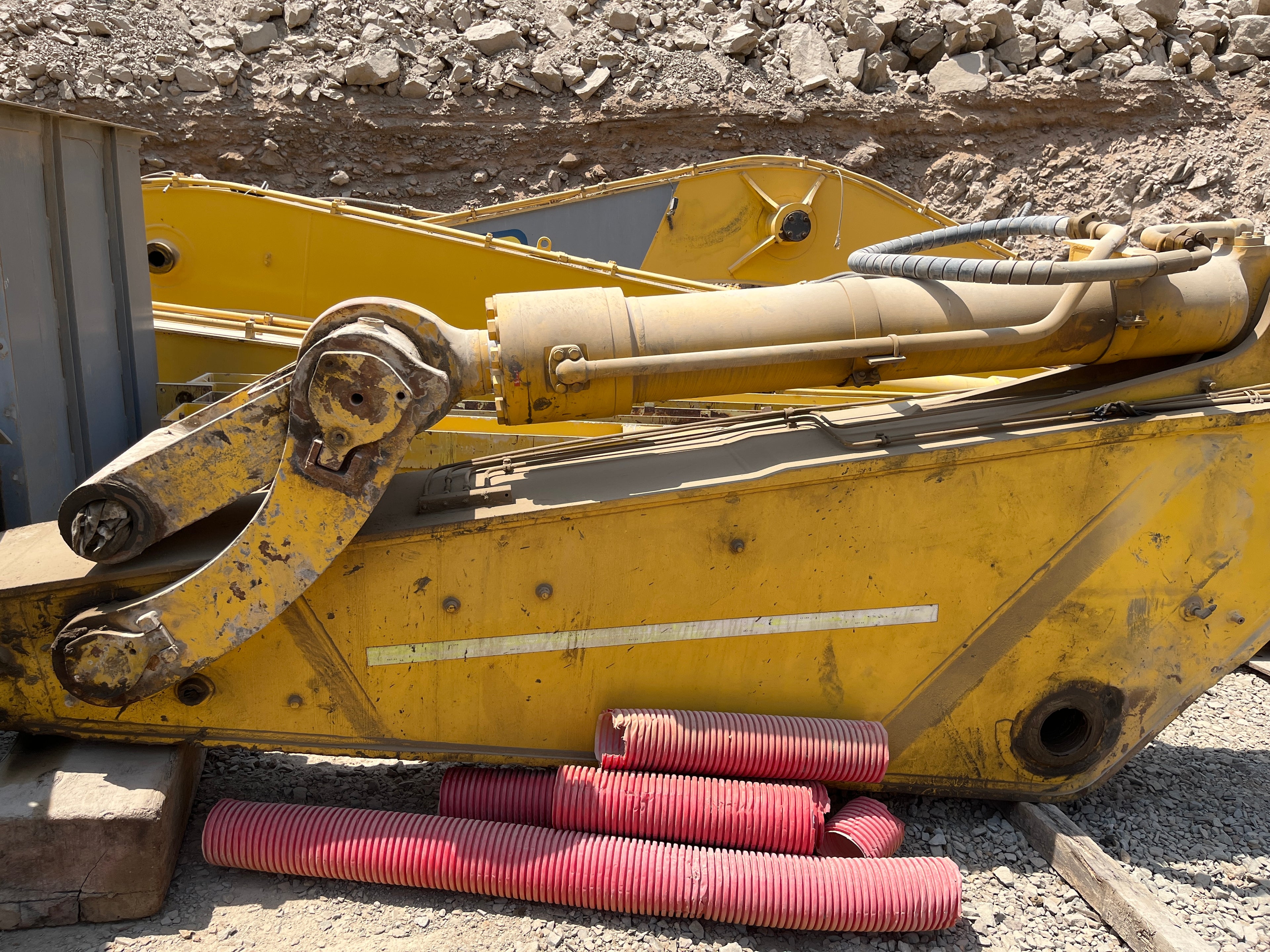 Lot 013 - 2010 Komatsu PC800-8 LONG REACH