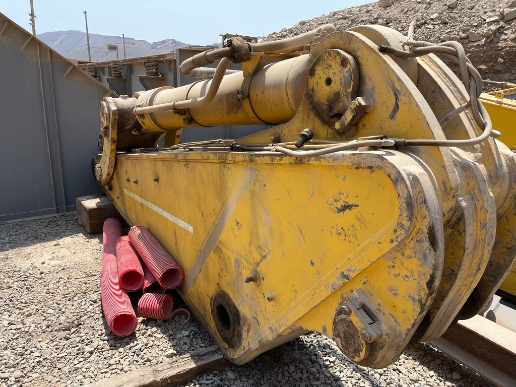 Lot 013 - 2010 Komatsu PC800-8 LONG REACH