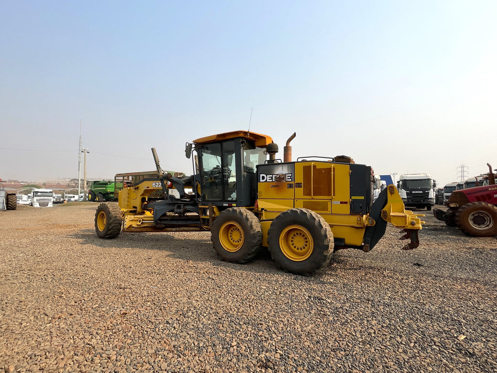 Lot 009 - 2019 John Deere 622G