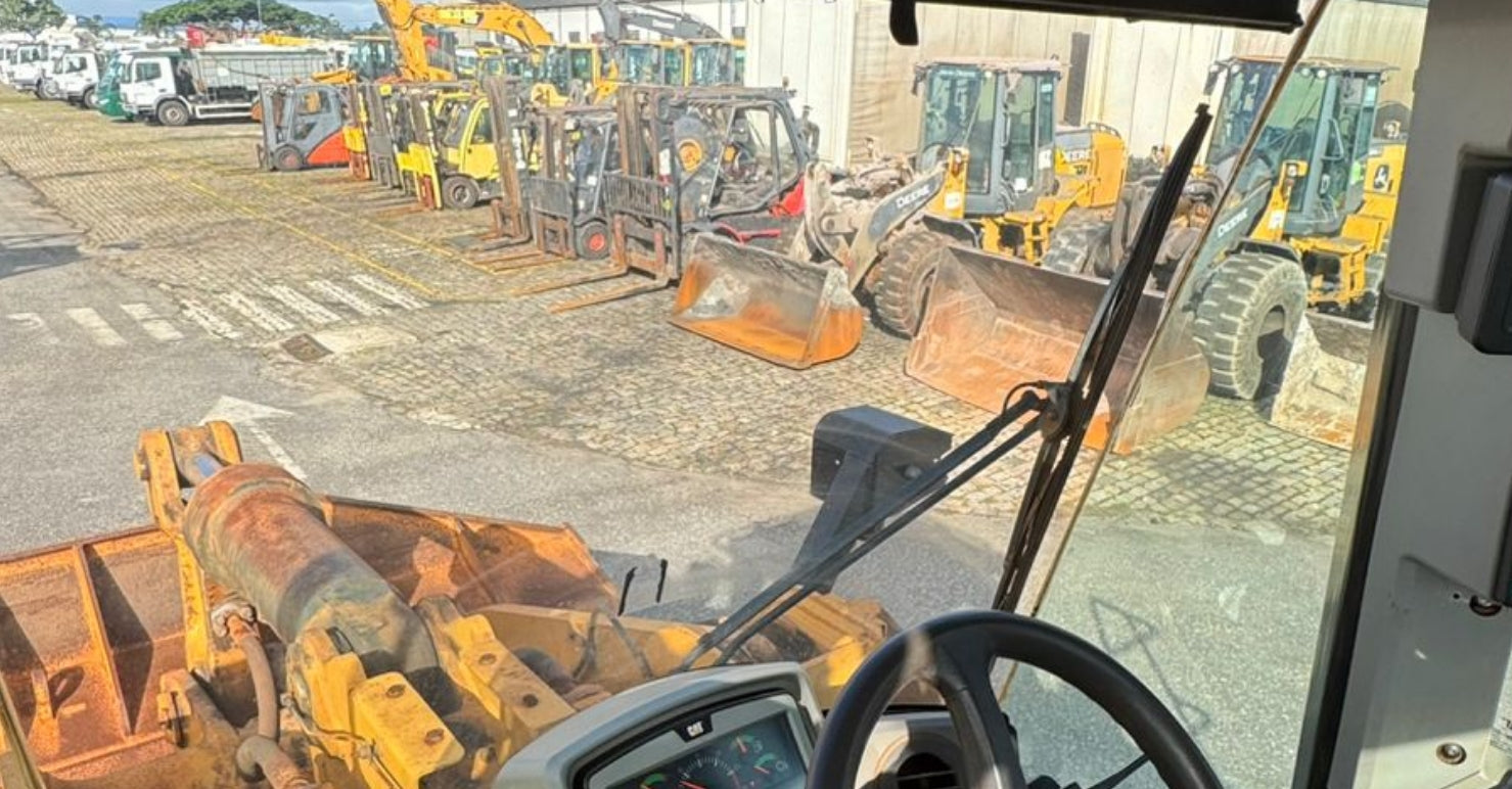 Lot 004 - 2021 Caterpillar 966L