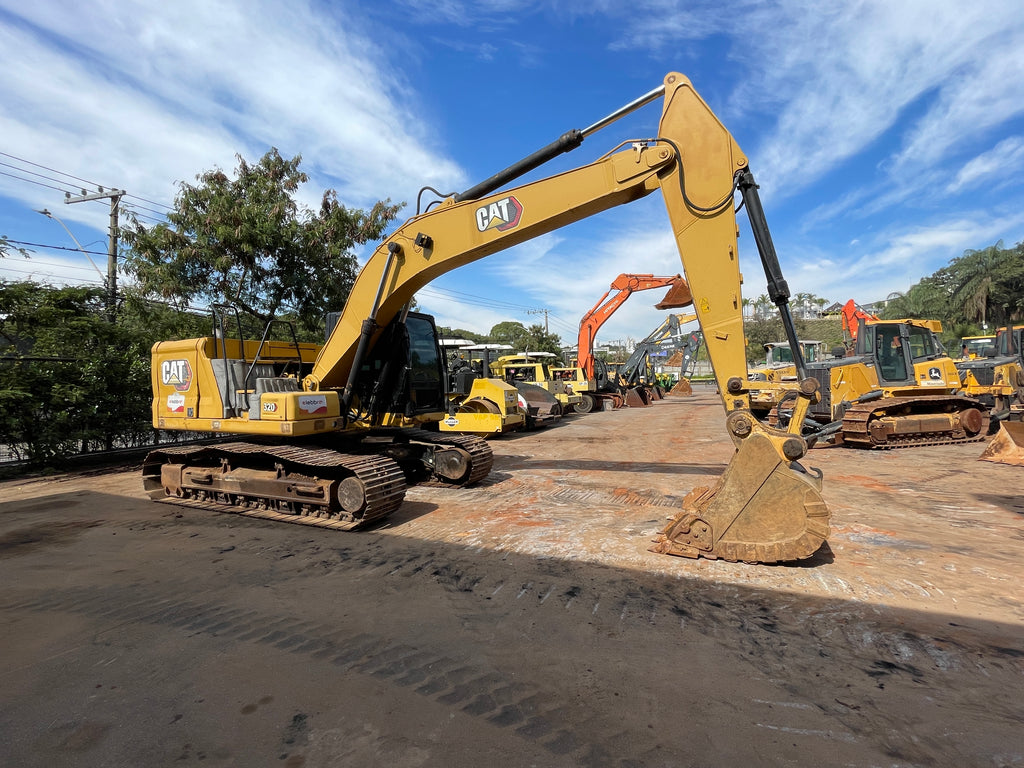 Lot 015 - 2021 Caterpillar 320