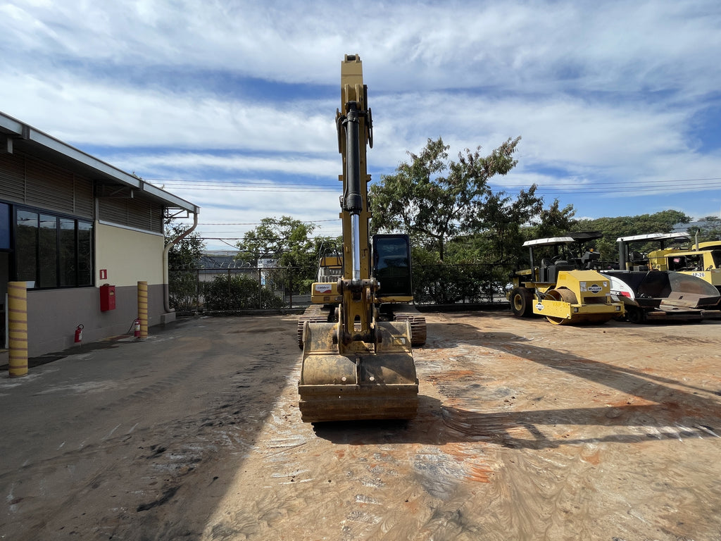 Lot 015 - 2021 Caterpillar 320