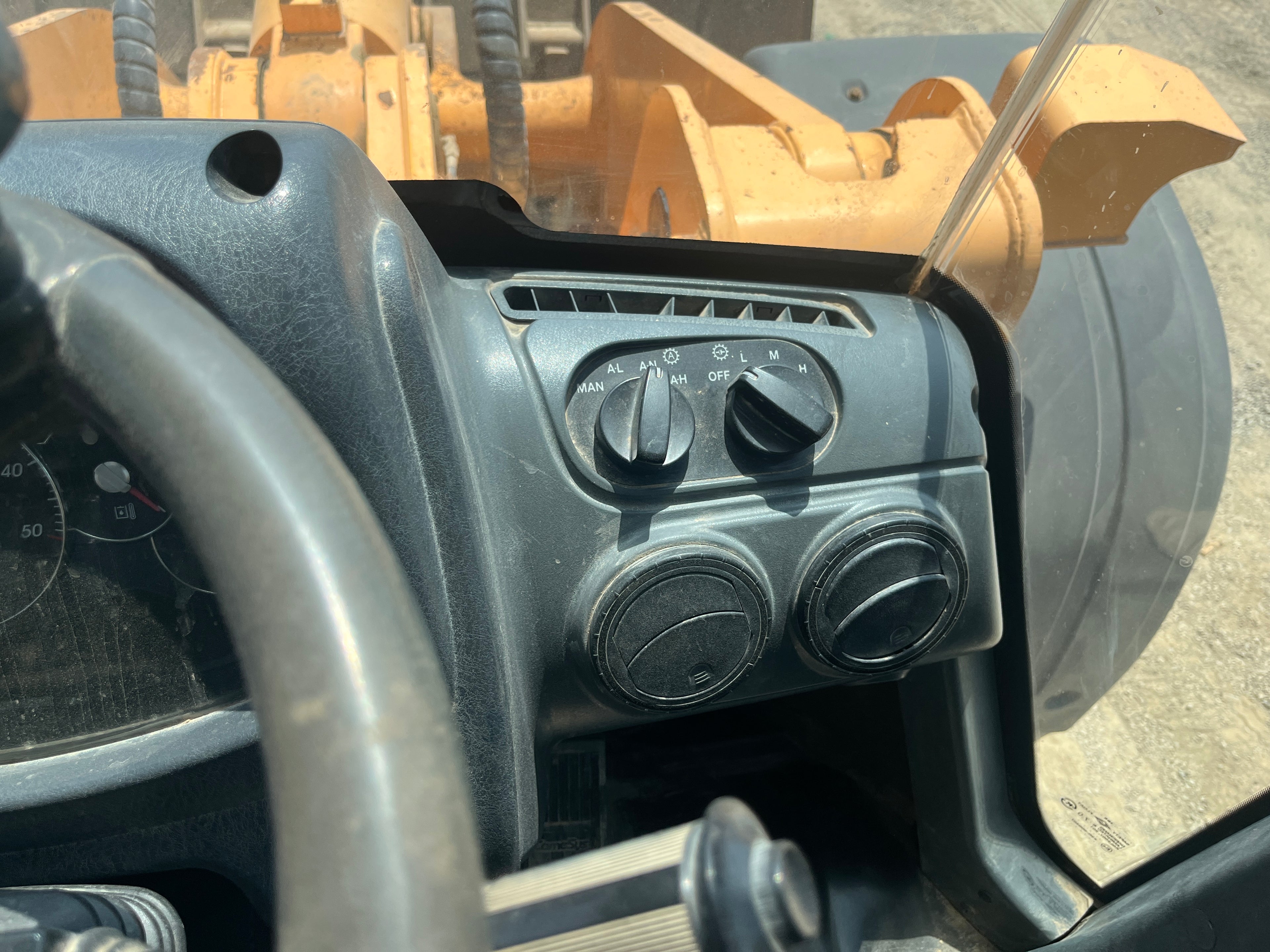 Lot 006 - 2016 HYUNDAI HL770-9S