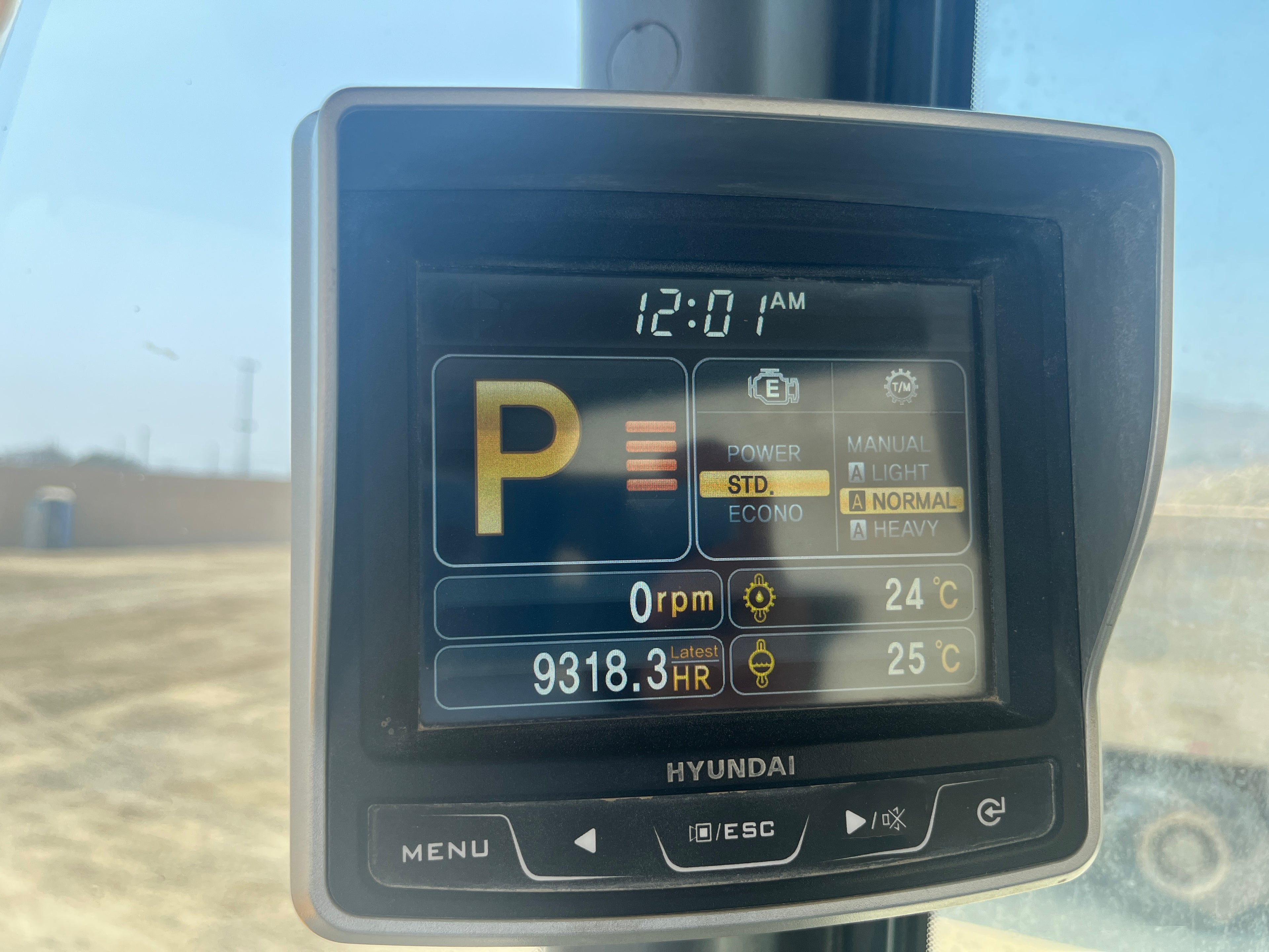 Lot 006 - 2016 HYUNDAI HL770-9S