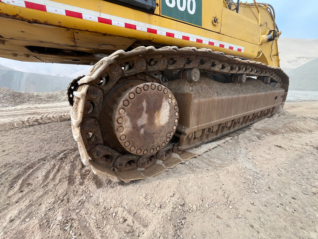 Lot 013 - 2010 Komatsu PC800-8 LONG REACH