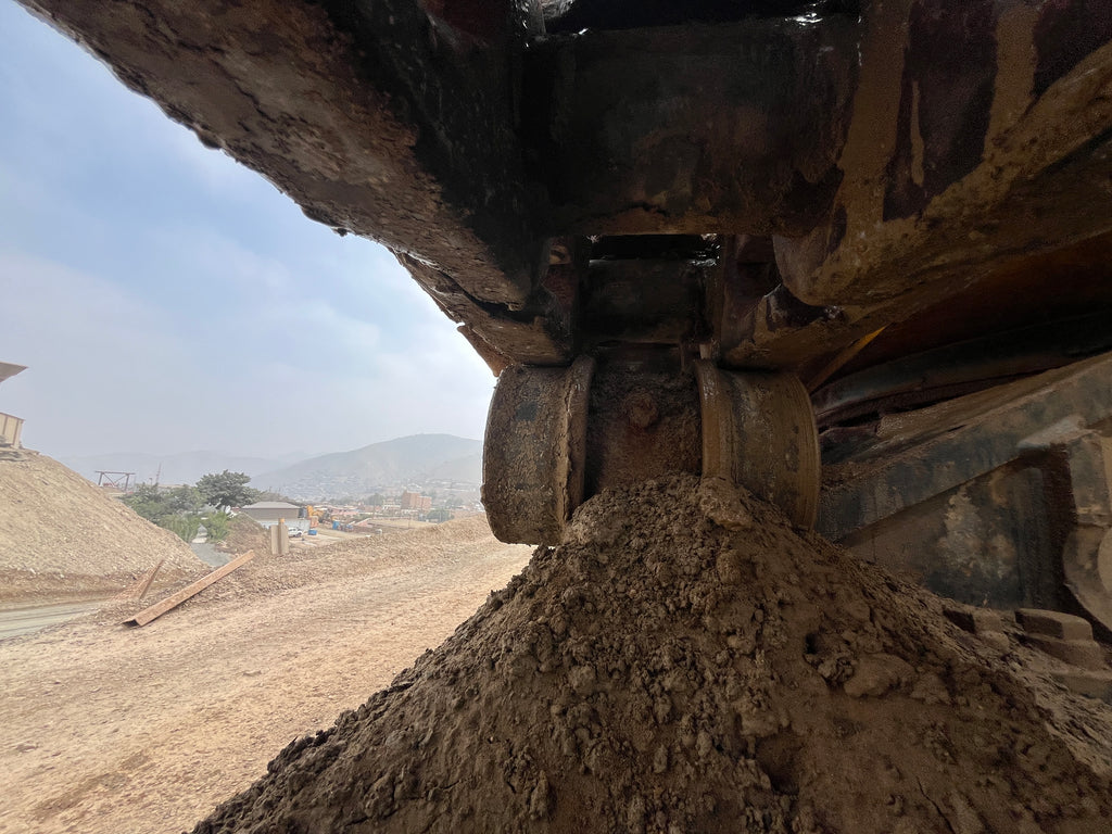 Lot 013 - 2010 Komatsu PC800-8 LONG REACH