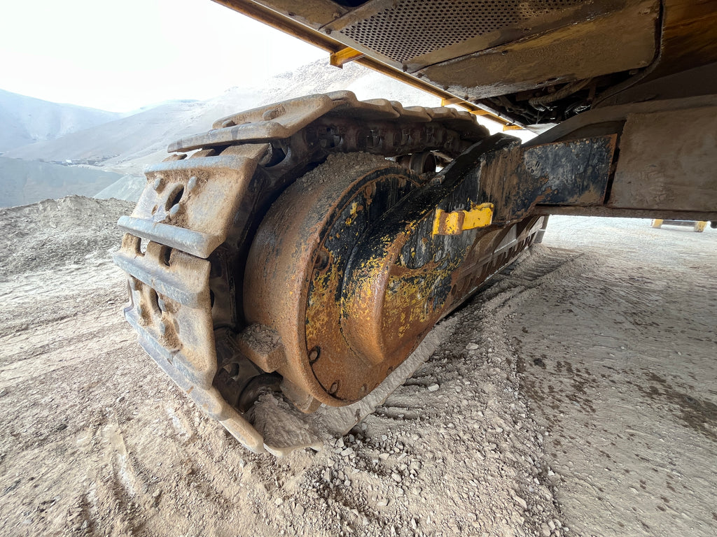 Lot 013 - 2010 Komatsu PC800-8 LONG REACH