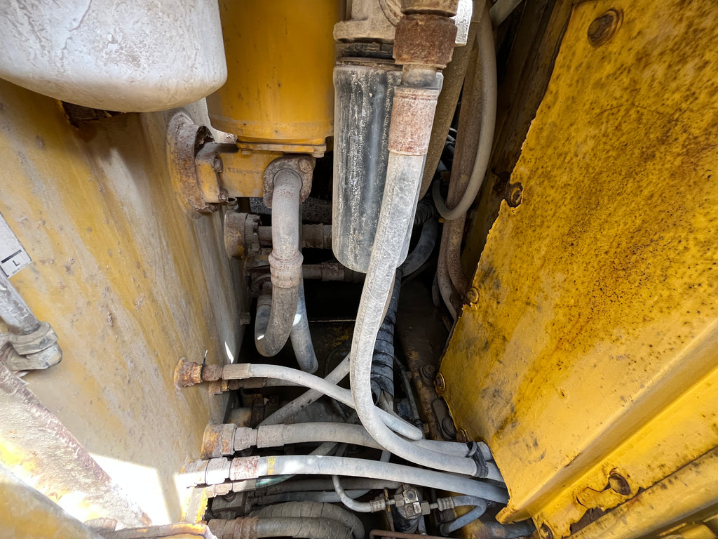 Lot 013 - 2010 Komatsu PC800-8 LONG REACH
