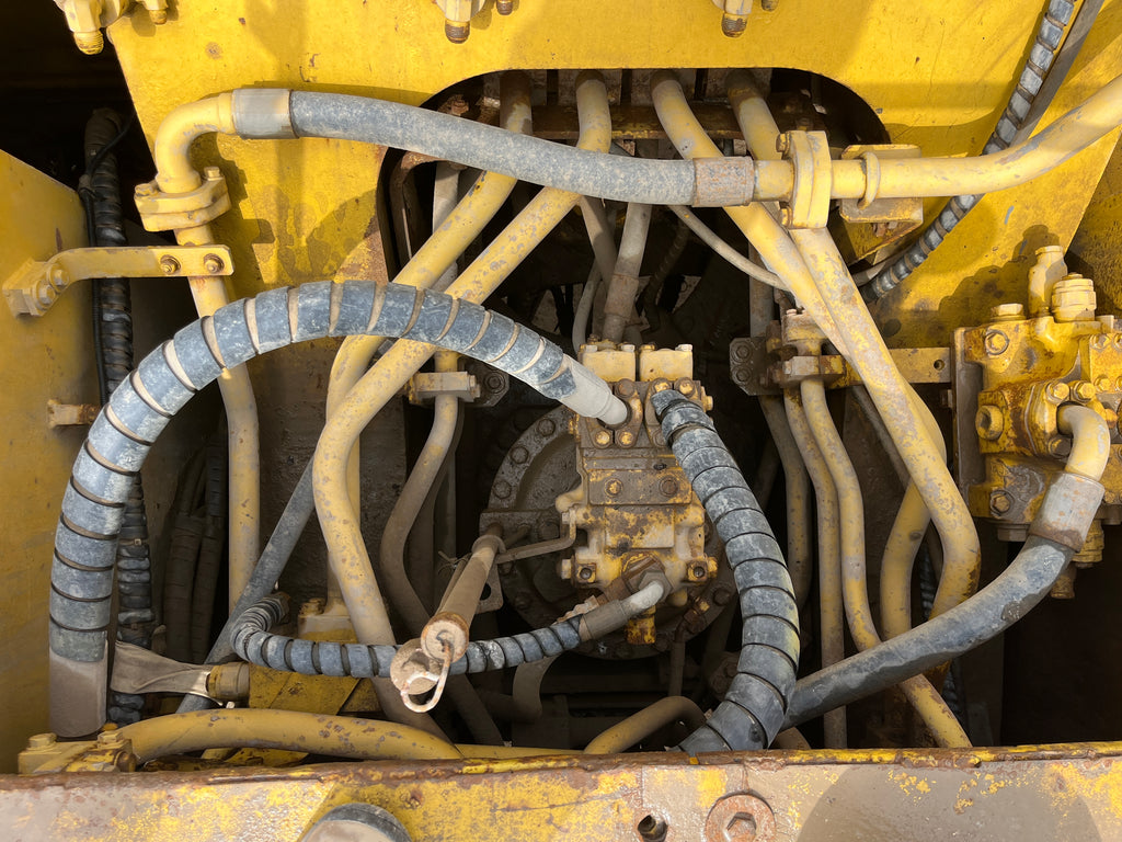 Lot 013 - 2010 Komatsu PC800-8 LONG REACH