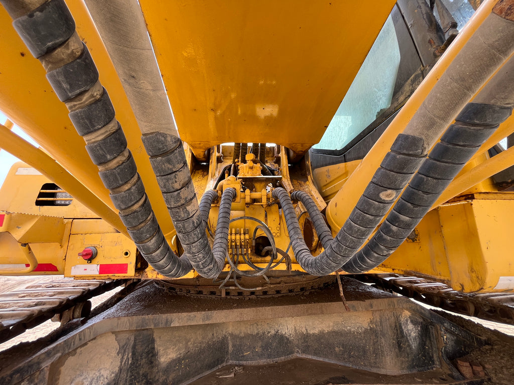 Lot 013 - 2010 Komatsu PC800-8 LONG REACH