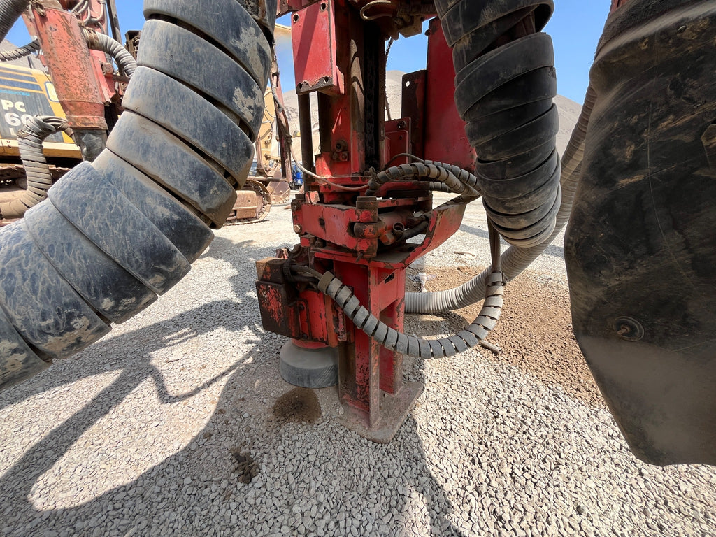 Lot 033 - 2010 SANDVIK DX700