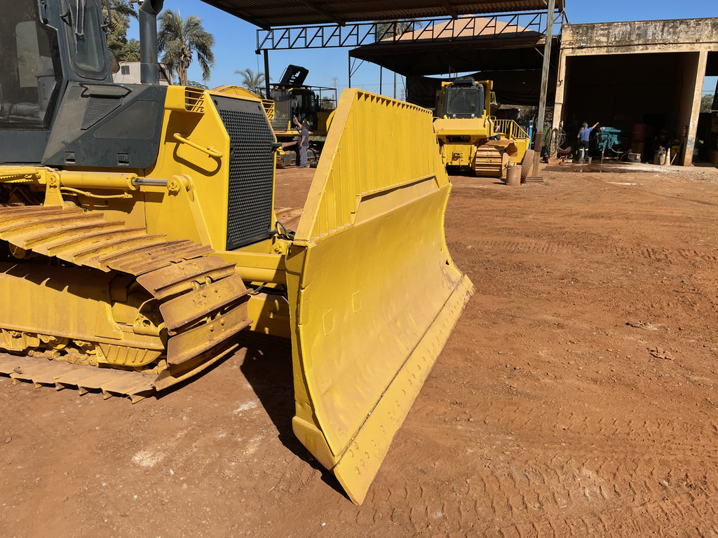Lot 027 - 2009 Komatsu D61PX