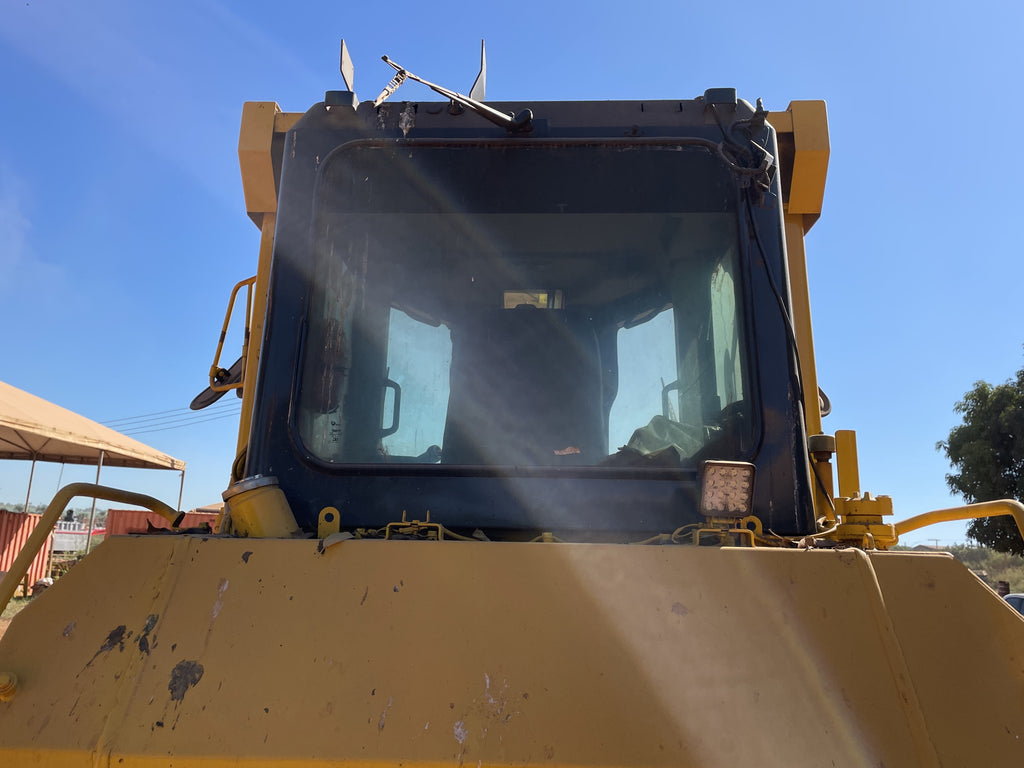 Lot 027 - 2009 Komatsu D61PX