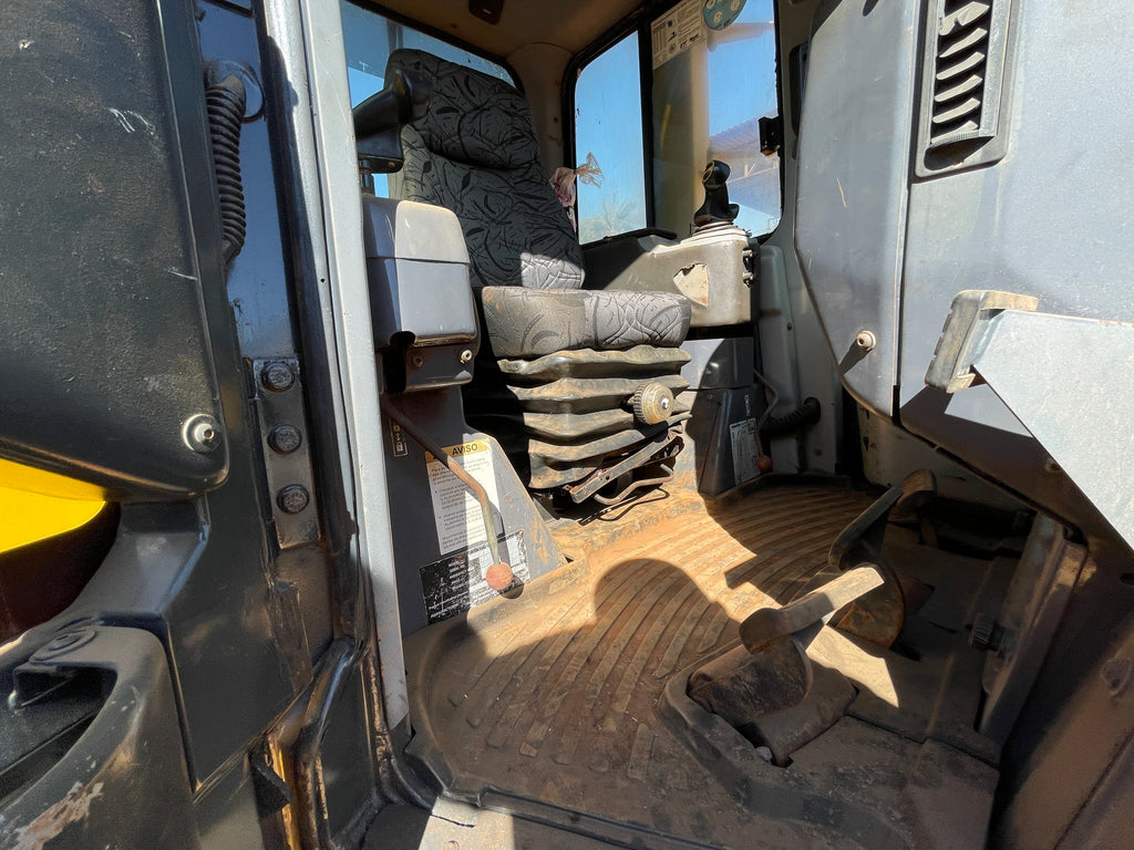 Lot 027 - 2009 Komatsu D61PX
