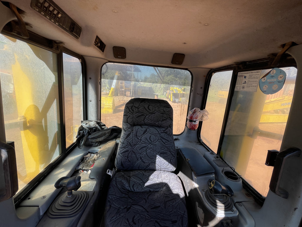 Lot 027 - 2009 Komatsu D61PX