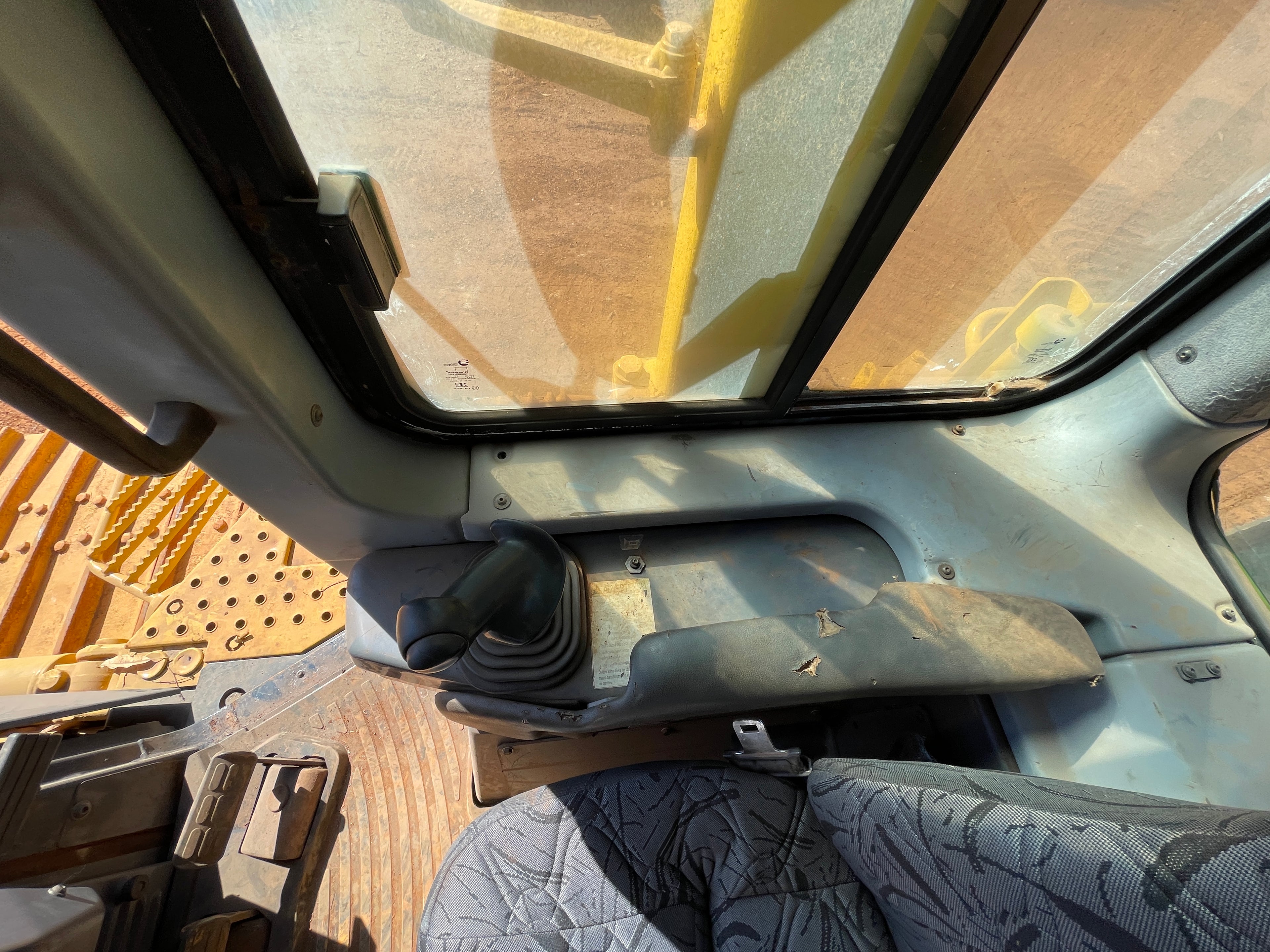 Lot 027 - 2009 Komatsu D61PX