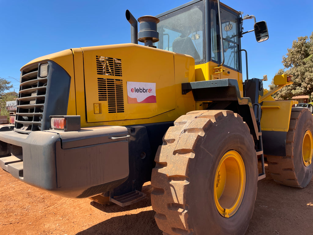 Lot 005 - 2013 Komatsu WA320