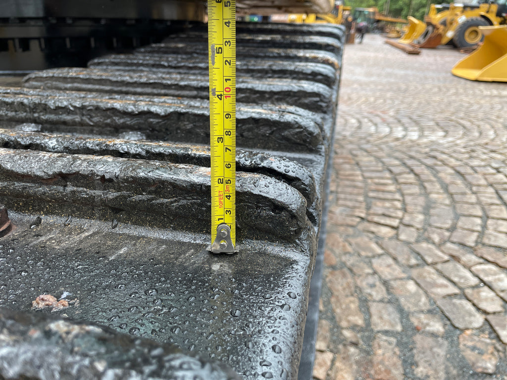 Lot 014 - 2022 Caterpillar 336