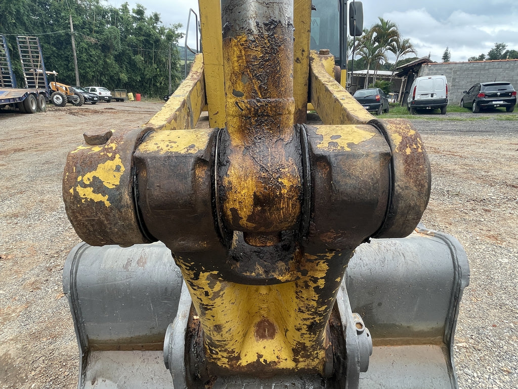 Lot 017 - 2010 Komatsu PC200-8