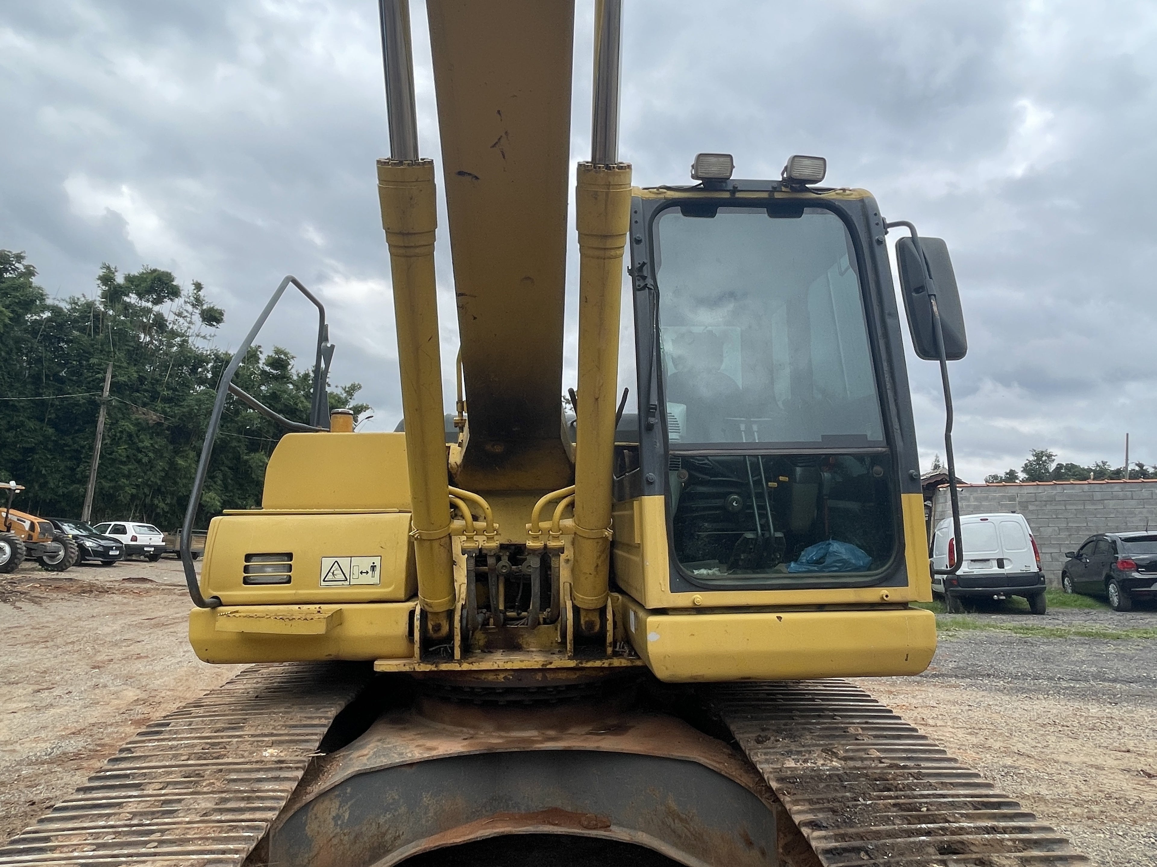 Lot 017 - 2010 Komatsu PC200-8