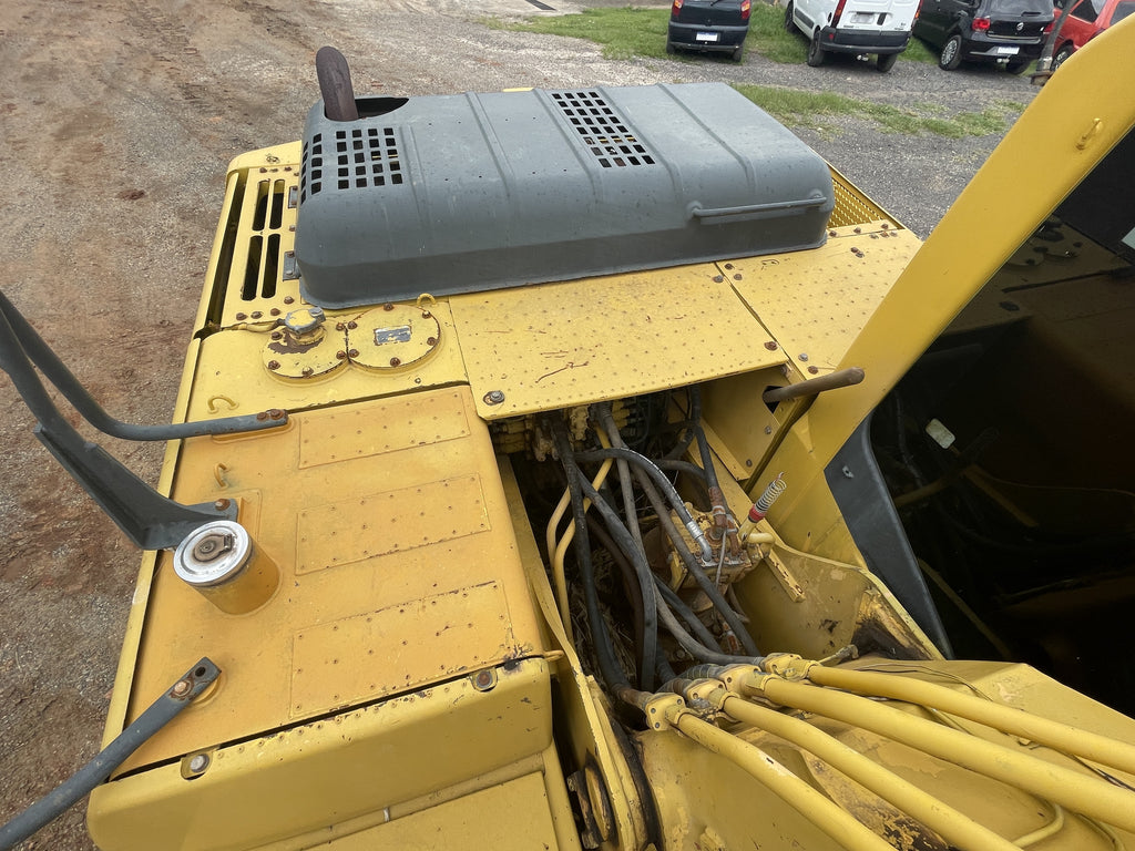 Lot 017 - 2010 Komatsu PC200-8