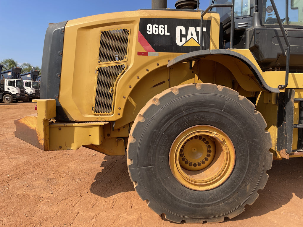 Lot 001 - 2018 Caterpillar 966L
