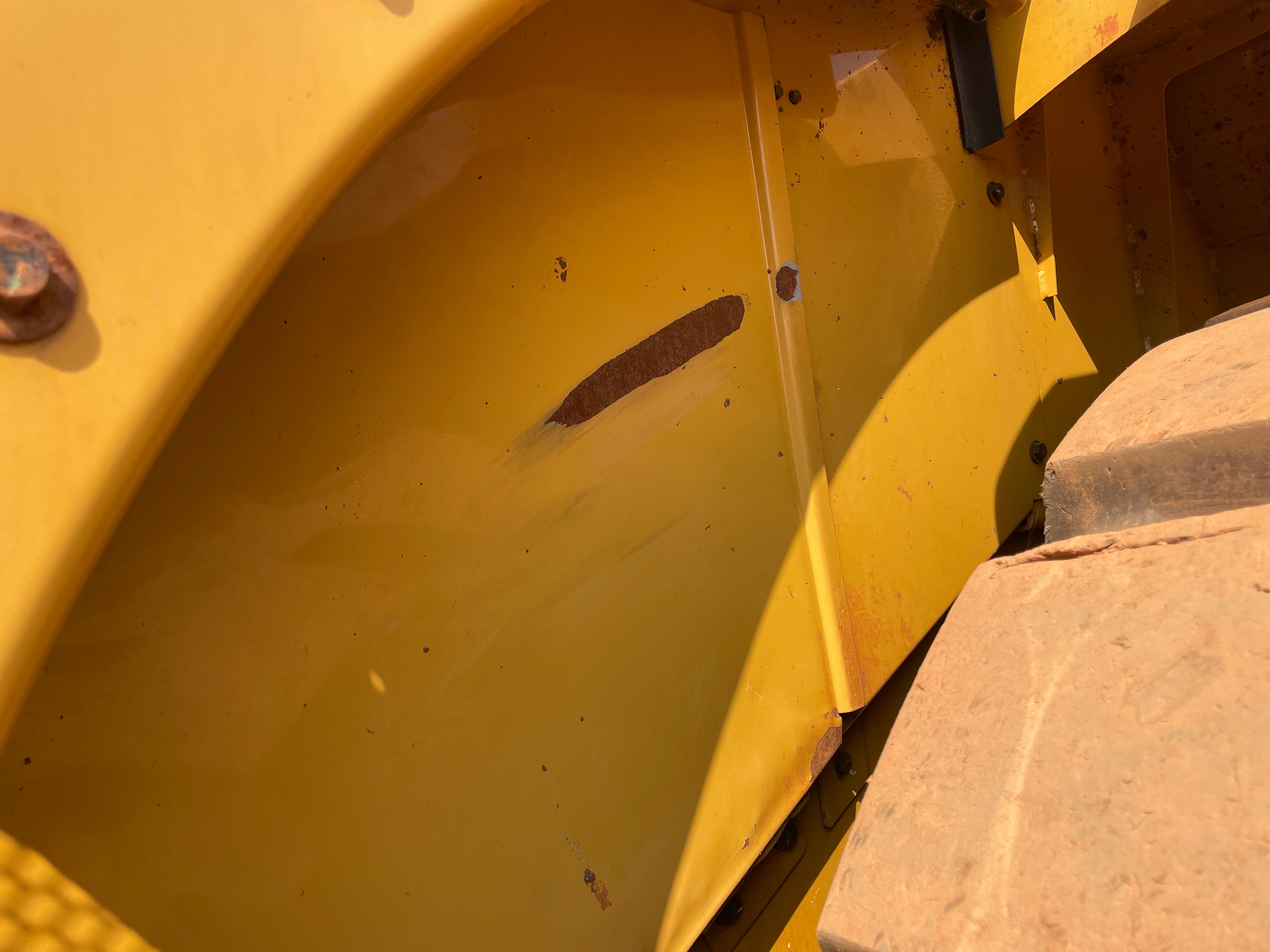 Lot 001 - 2018 Caterpillar 966L