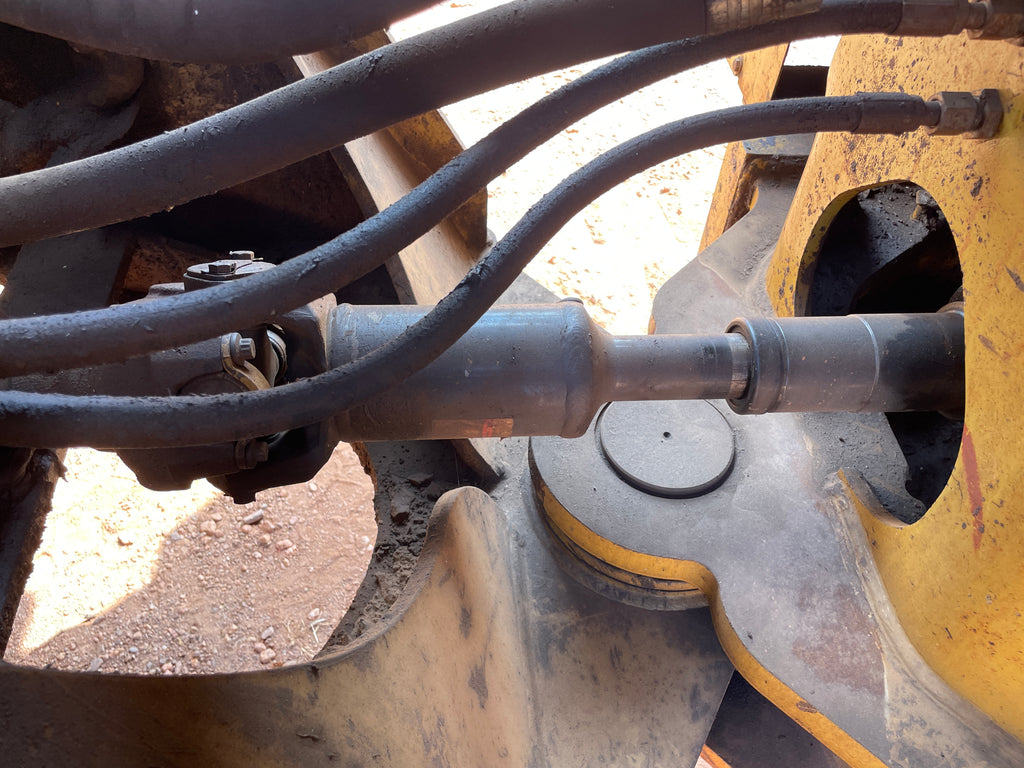 Lot 001 - 2018 Caterpillar 966L