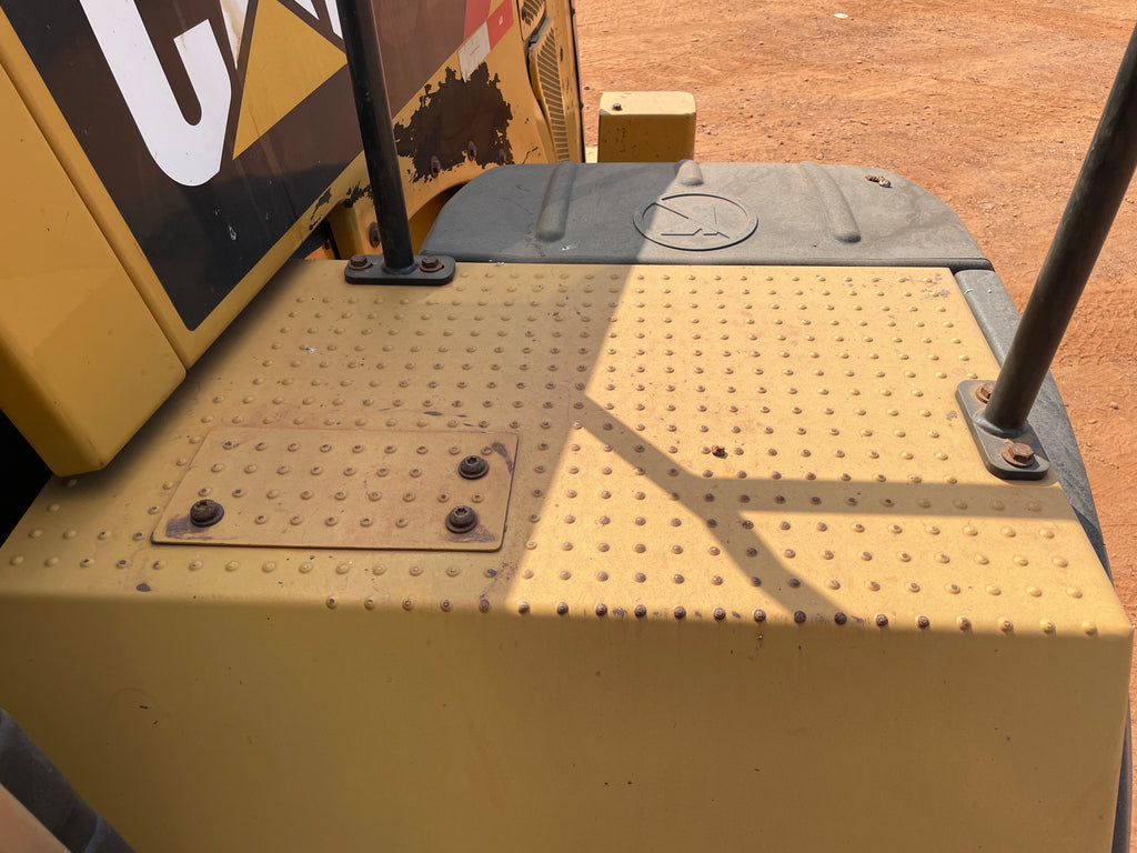 Lot 001 - 2018 Caterpillar 966L