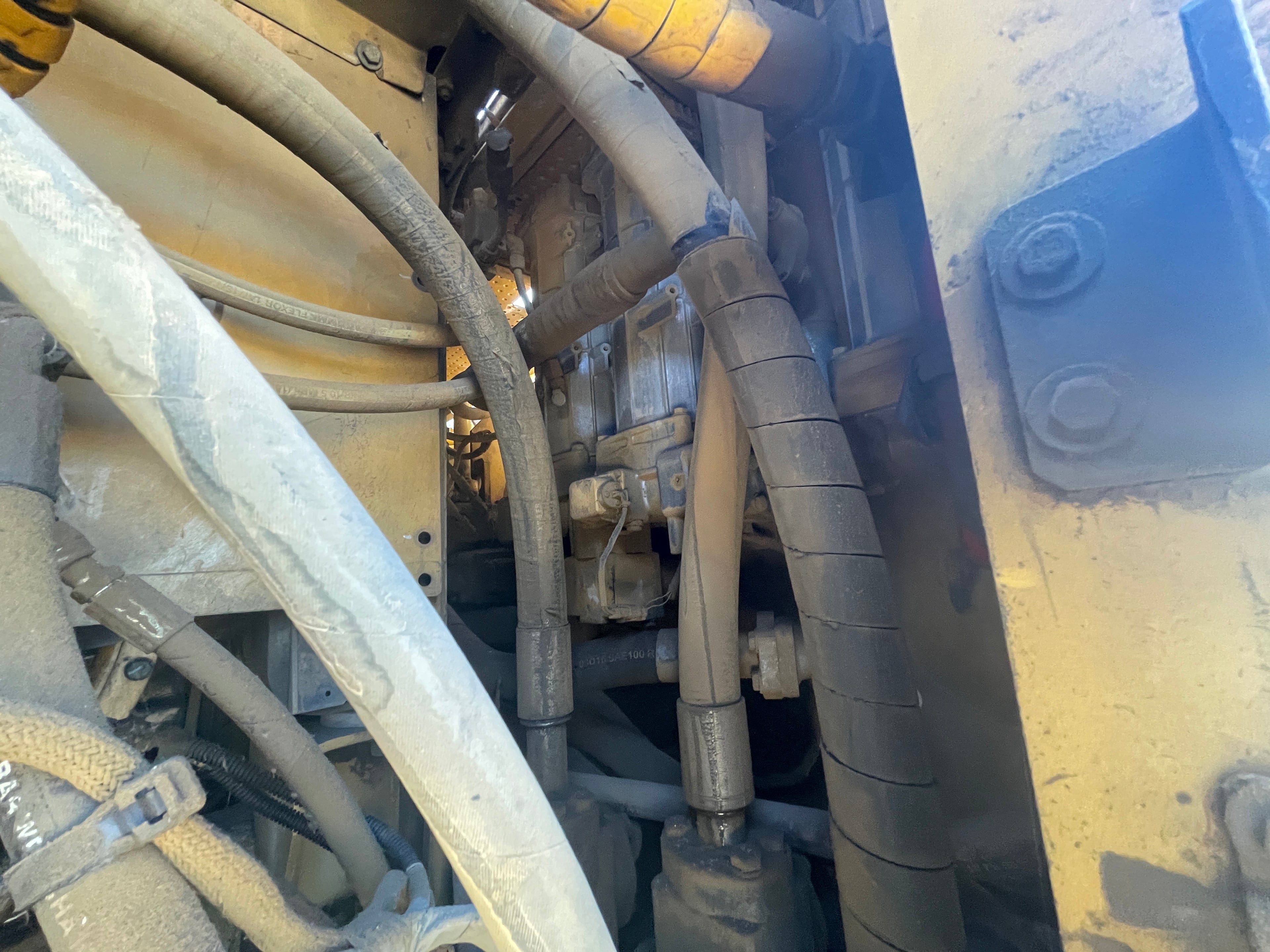 Lot 021 - 2013 Caterpillar 374 D