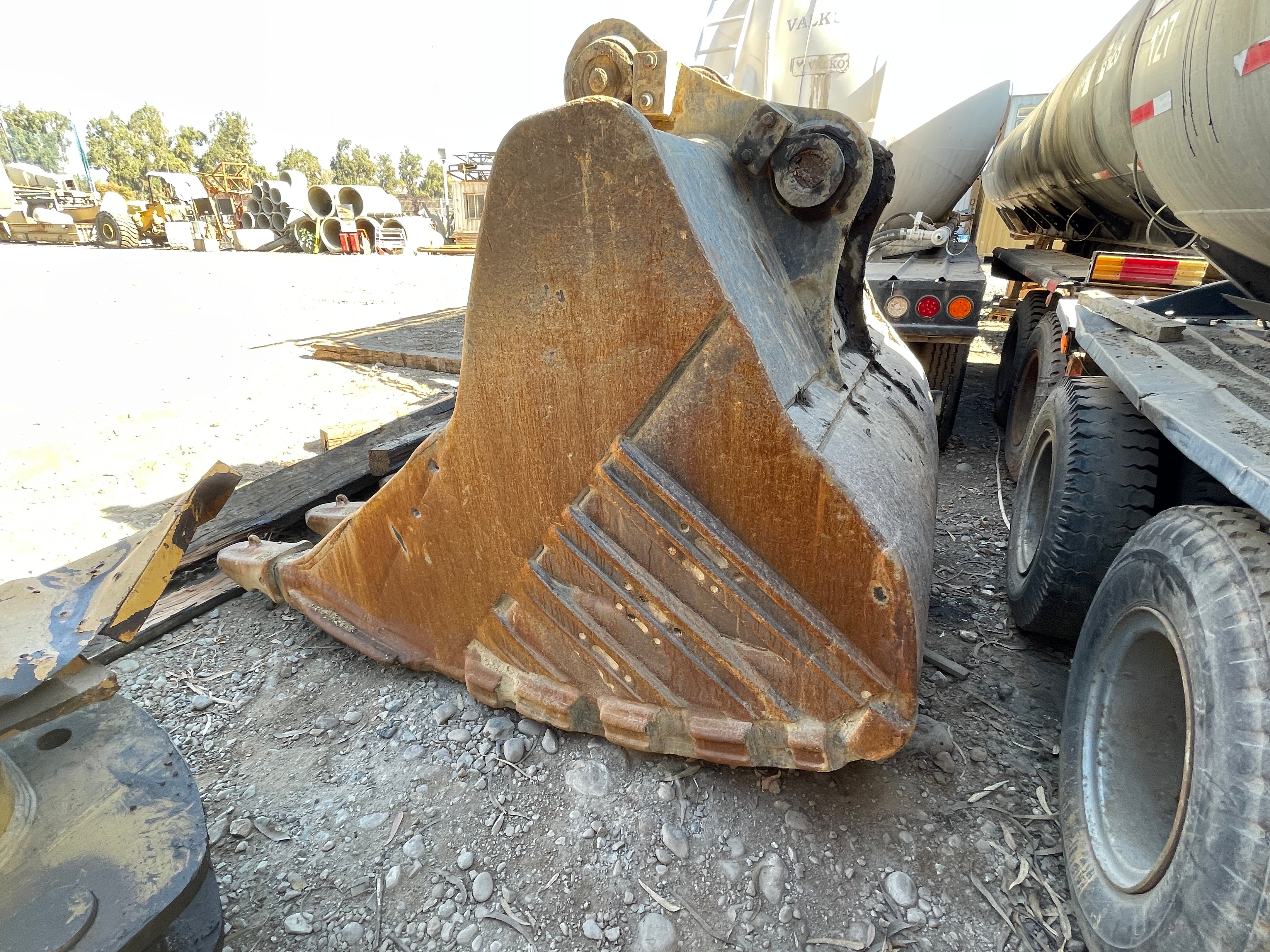 Lot 021 - 2013 Caterpillar 374 D