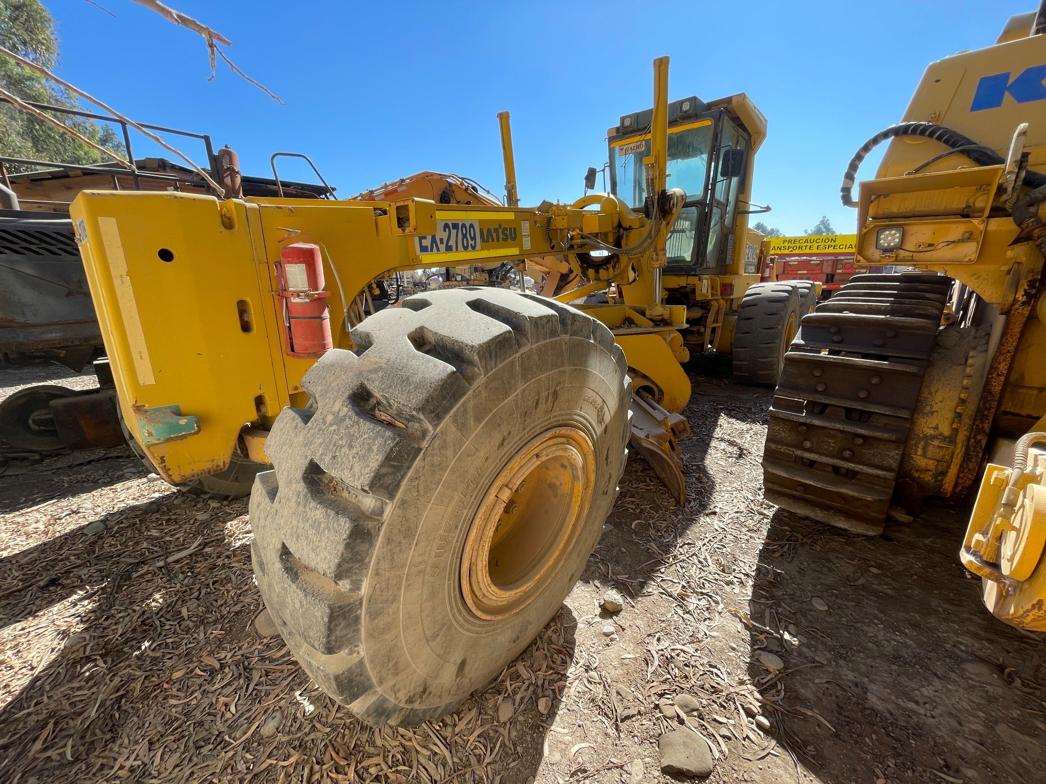 Lot 012 - 2011 Komatsu GD825A-2T
