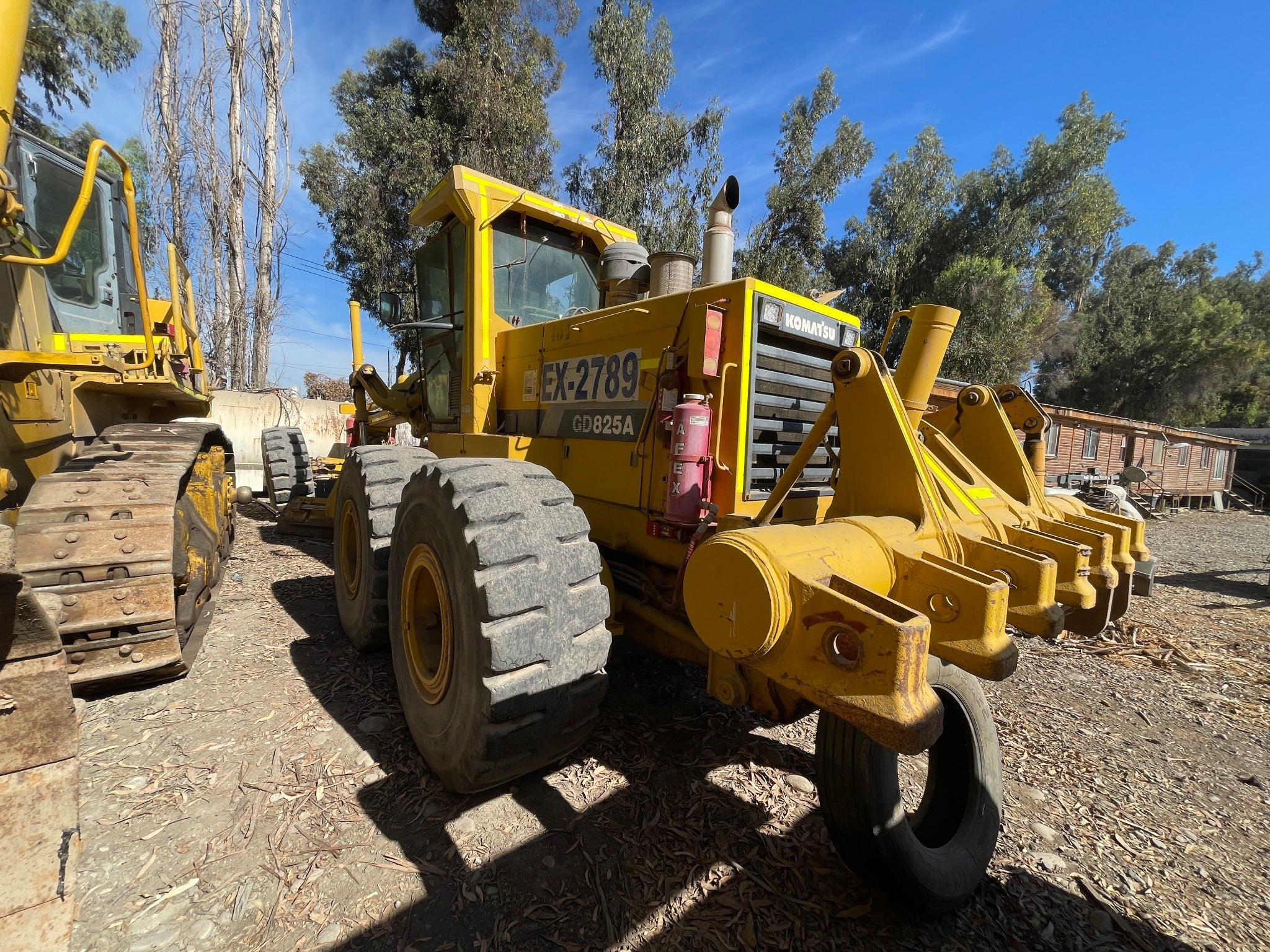 Lot 012 - 2011 Komatsu GD825A-2T