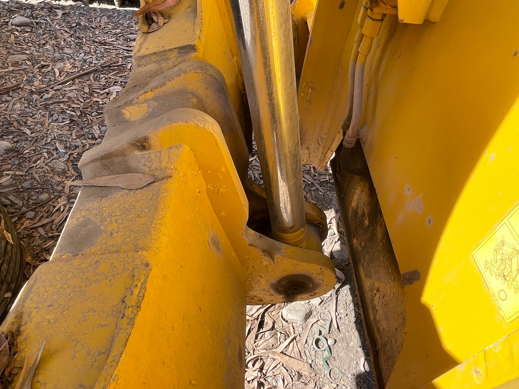 Lot 012 - 2011 Komatsu GD825A-2T