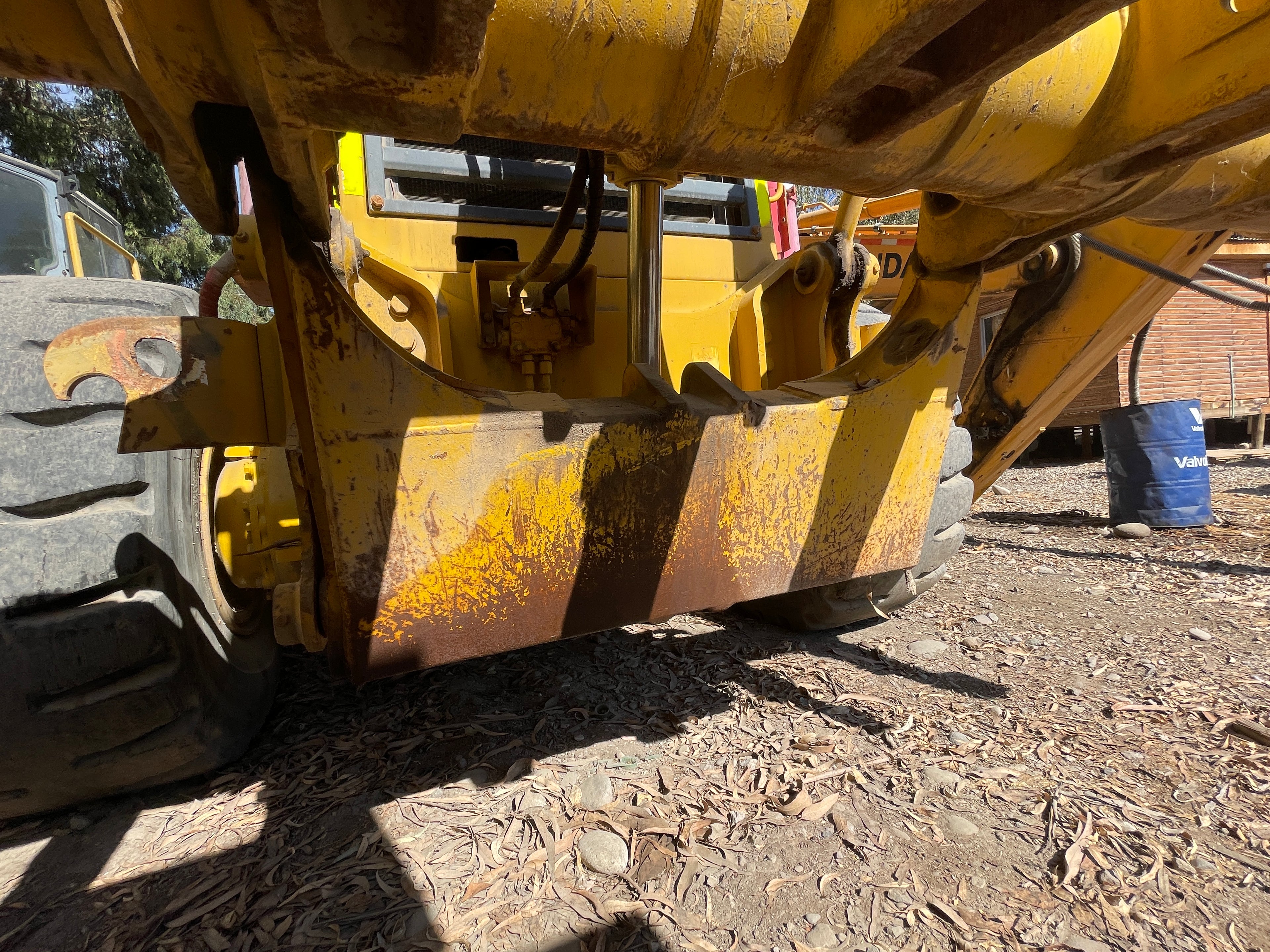 Lot 012 - 2011 Komatsu GD825A-2T