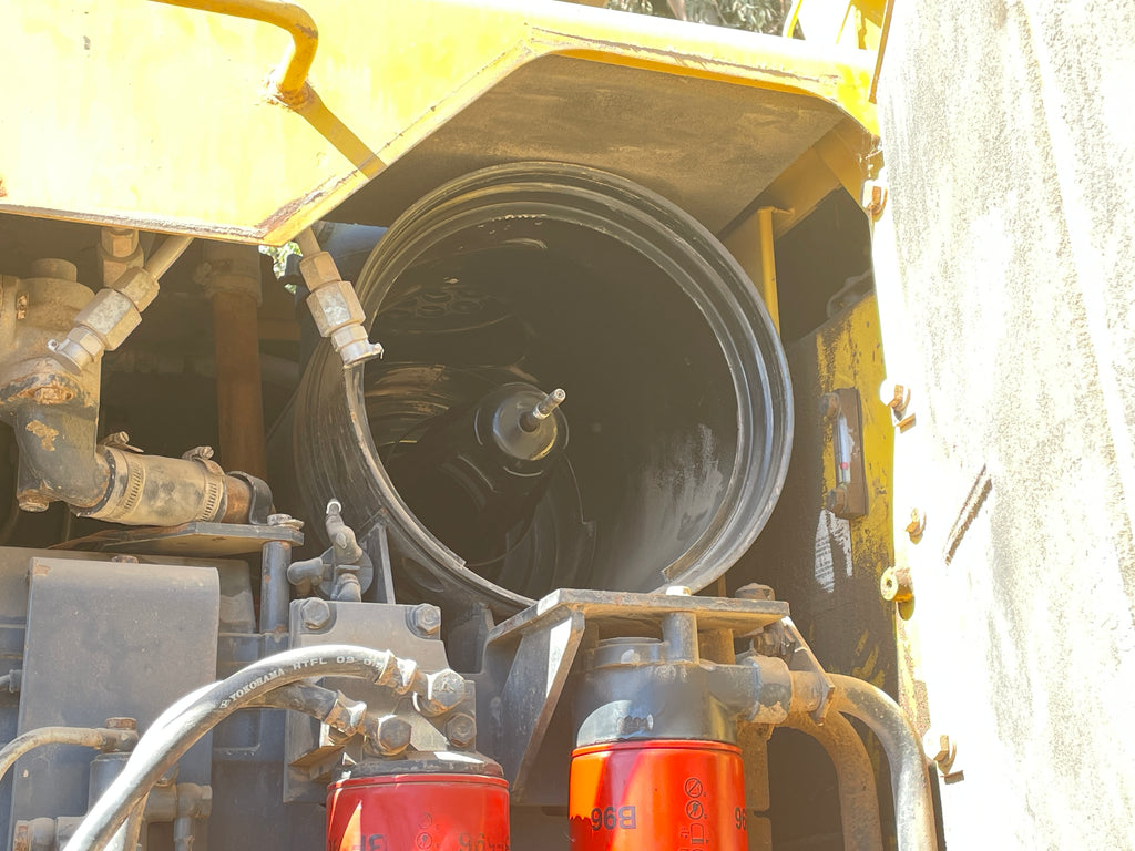 Lot 012 - 2011 Komatsu GD825A-2T