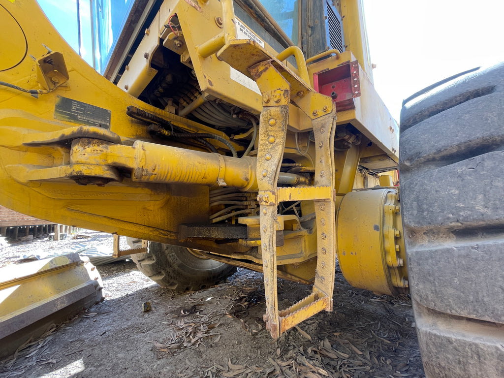 Lot 012 - 2011 Komatsu GD825A-2T