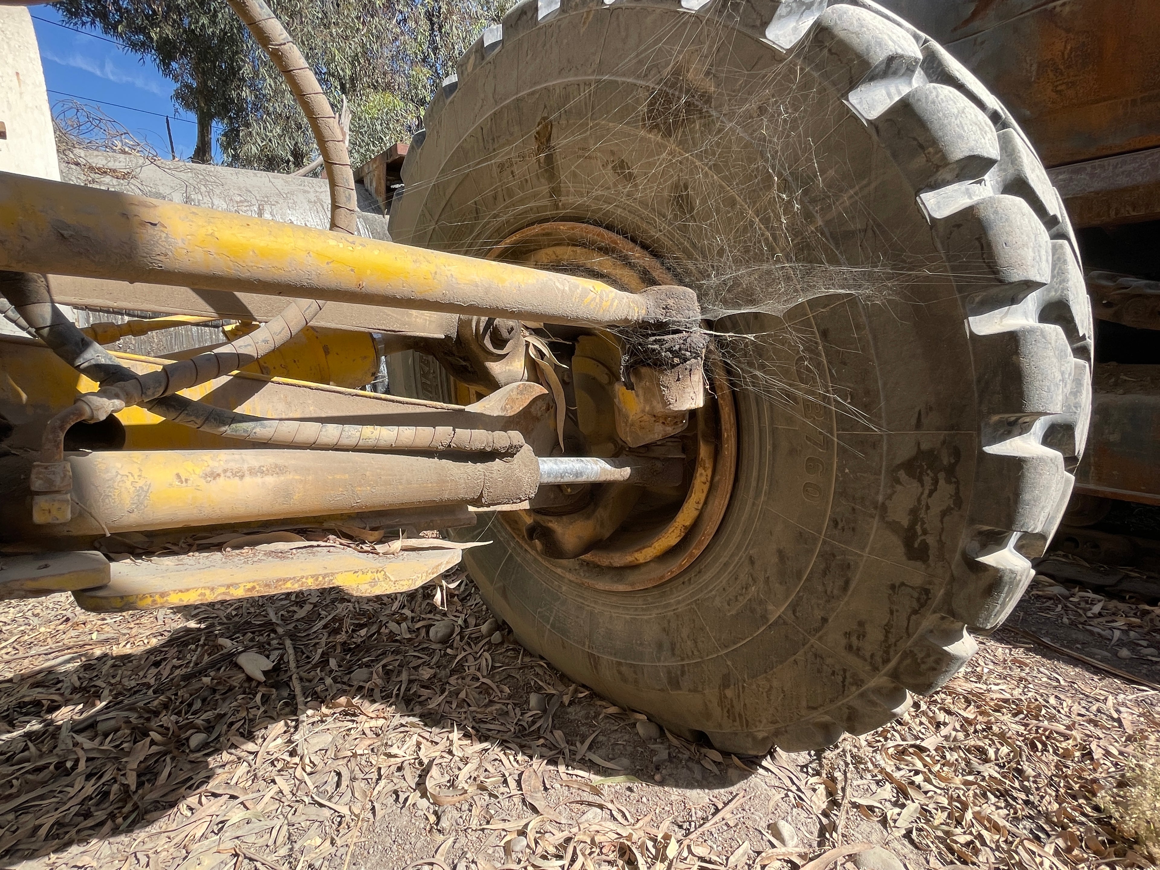 Lot 012 - 2011 Komatsu GD825A-2T