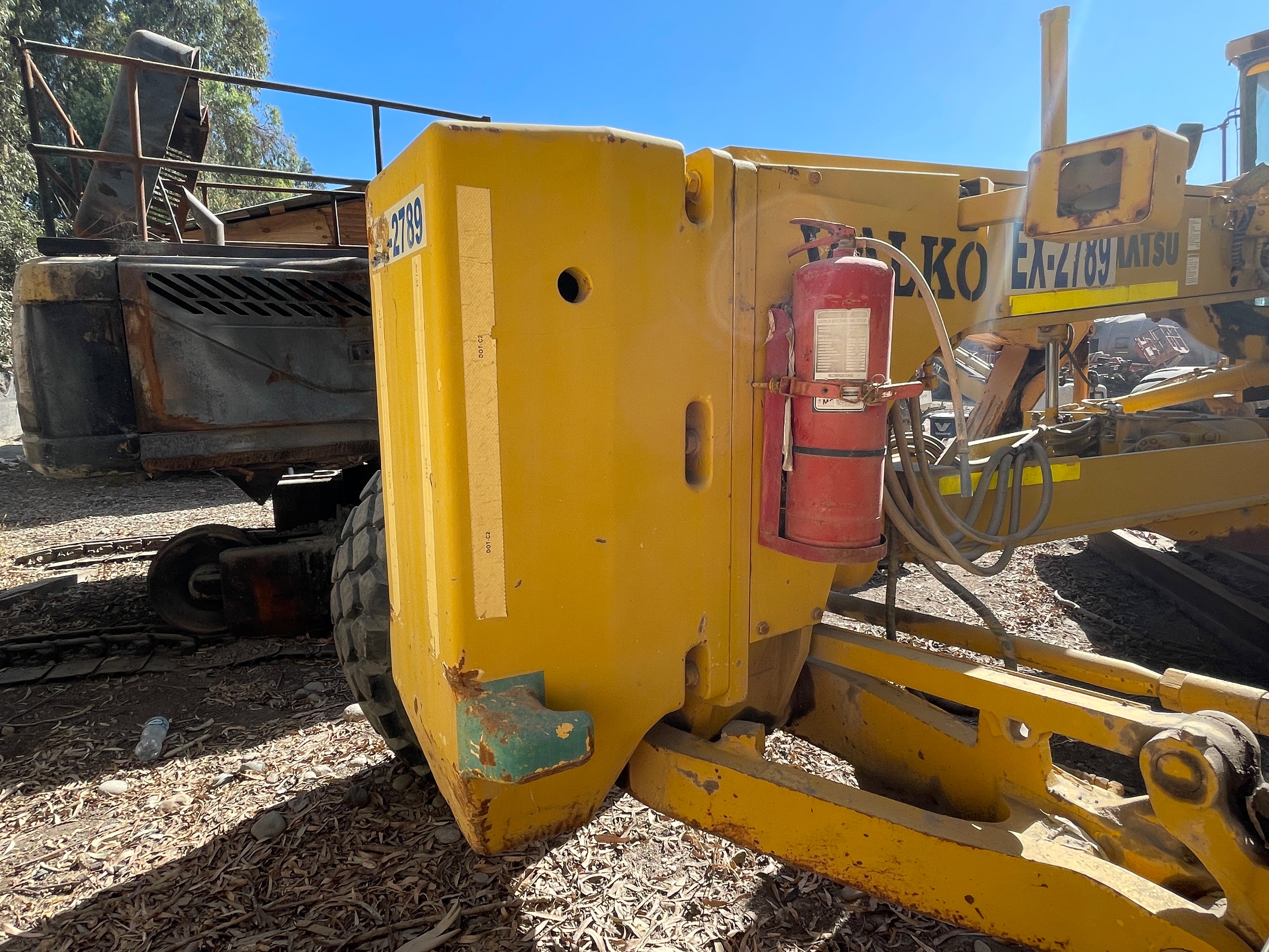Lot 012 - 2011 Komatsu GD825A-2T