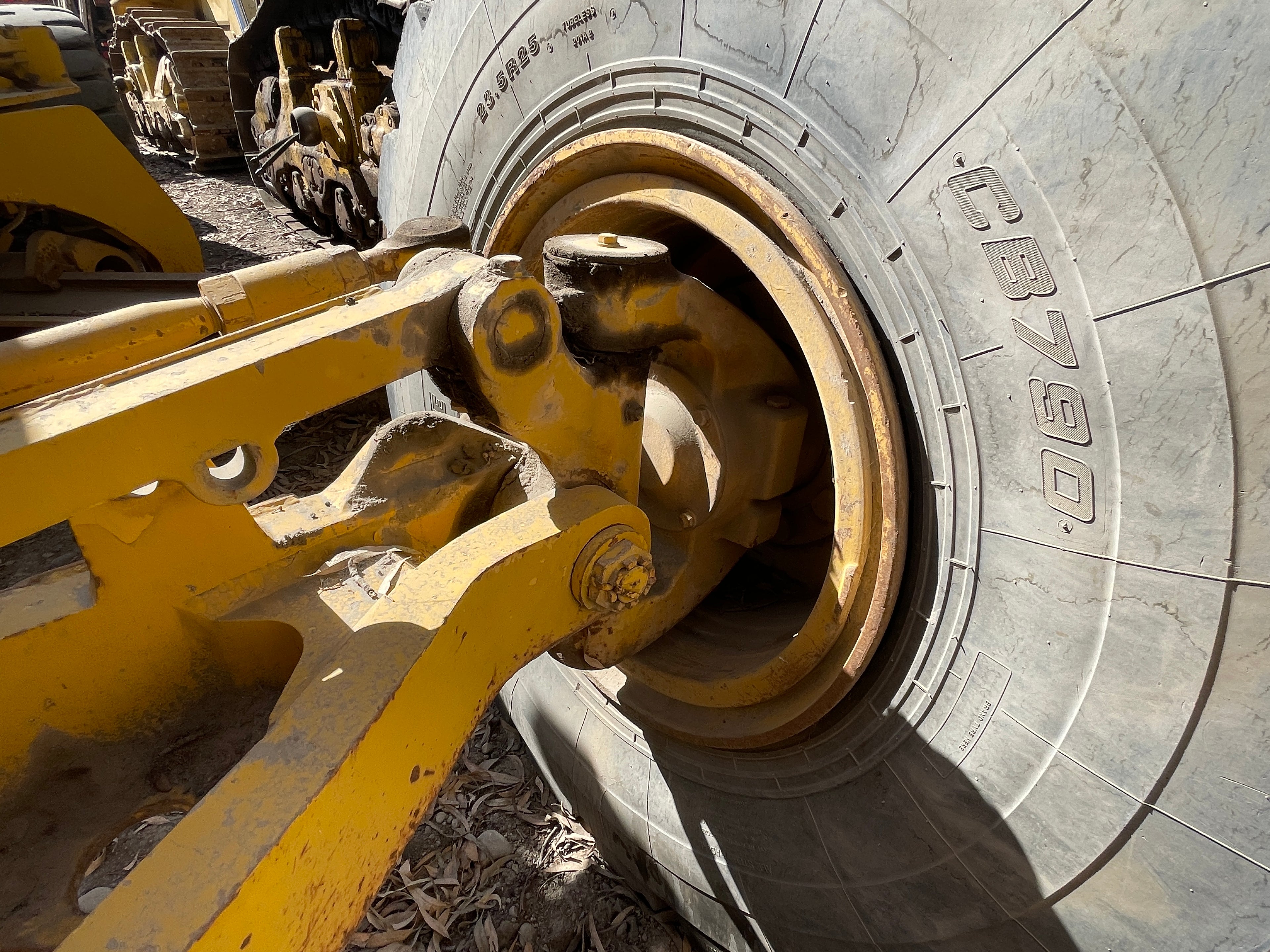 Lot 012 - 2011 Komatsu GD825A-2T