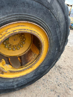 Lot 006 - 2013 John Deere 744K