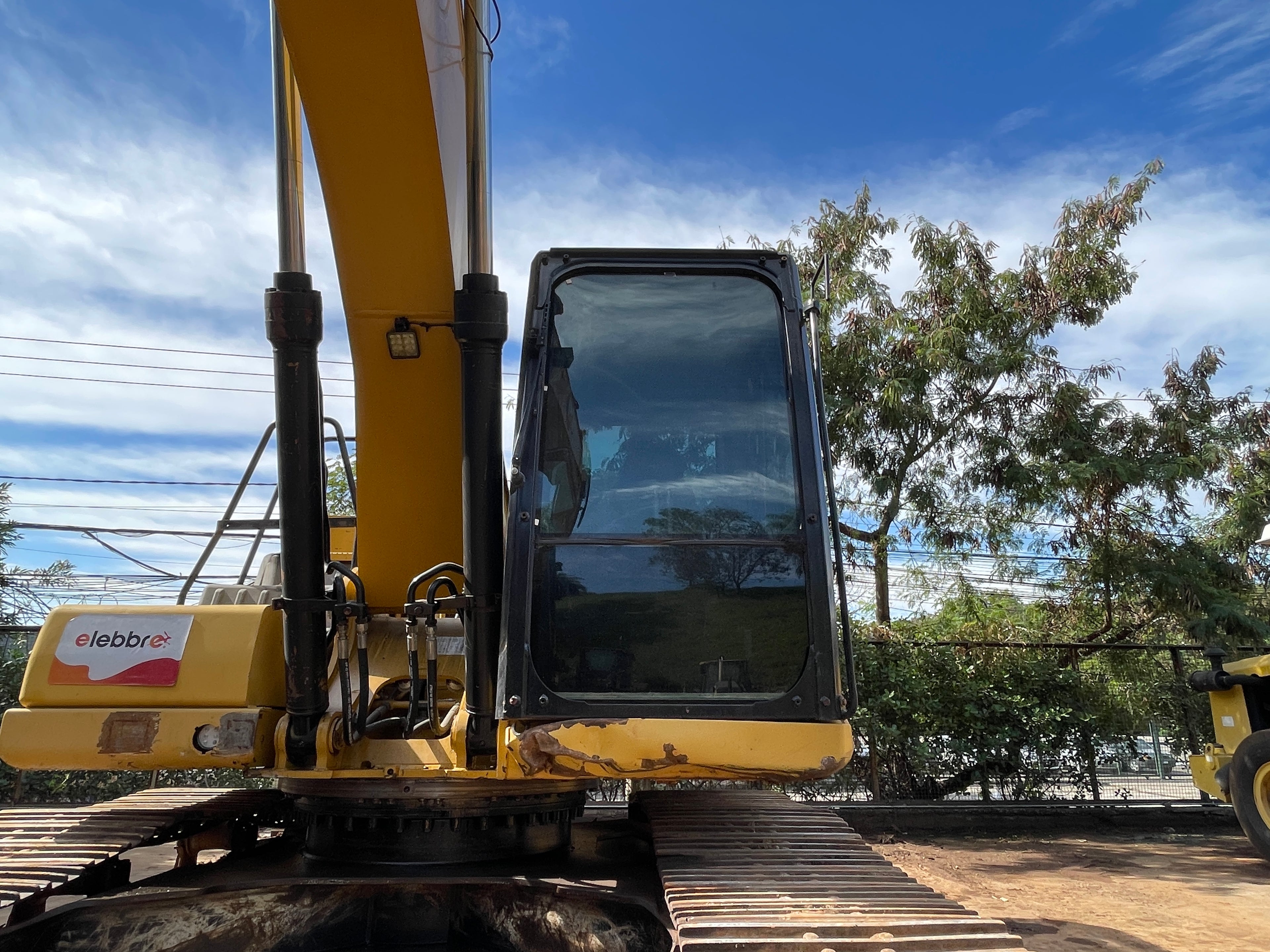 Lot 015 - 2021 Caterpillar 320